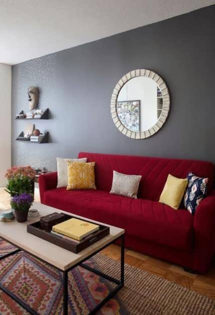 Red Couch Living Room_black_and_red_couches_rooms_to_go_red_sofa_red_leather_couch_living_room_ Home Design Red Couch Living Room