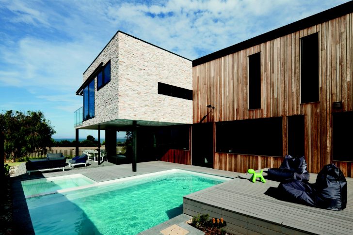 Grand Designs Cruck House_kevin_mccloud_house_grand_designs_floating_house_ben_law_grand_designs_ Home Design Grand Designs Cruck House