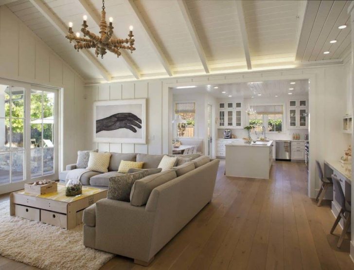Living Room Vs Family Room_family_vs_living_room_difference_between_a_living_room_and_a_family_room_what's_the_difference_between_living_room_and_family_room_ Home Design Living Room Vs Family Room
